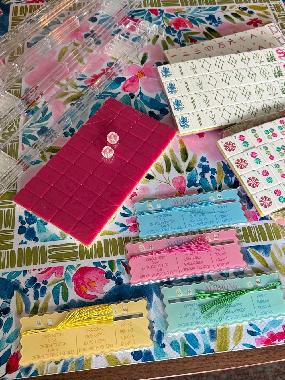 Mahjong Tiles, mat, racks and dice set - NEW - Picture 6 of 14